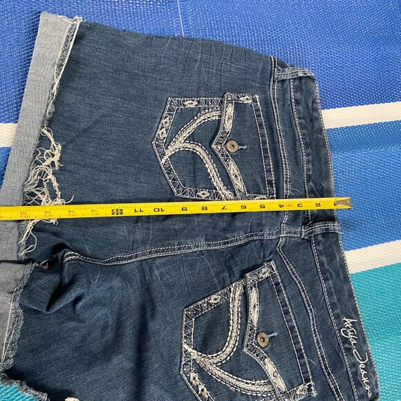 Ariya Jeans Denim Embroidery W16 Shorts - Picture 2 of 10